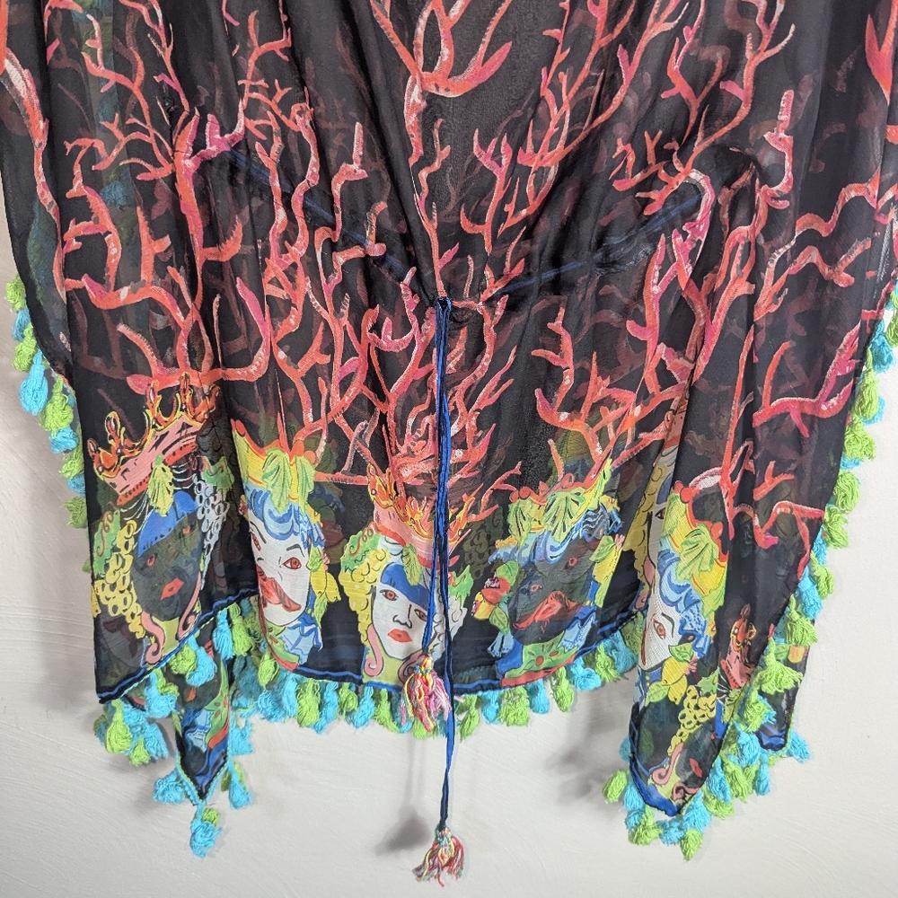 One Size Antica Santoria by Giacomo Cinque Semi Sheer Coral Face Print Poncho - Picture 7 of 9